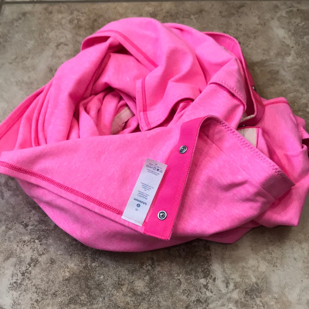 Lululemon hot pink vinyasa wrap